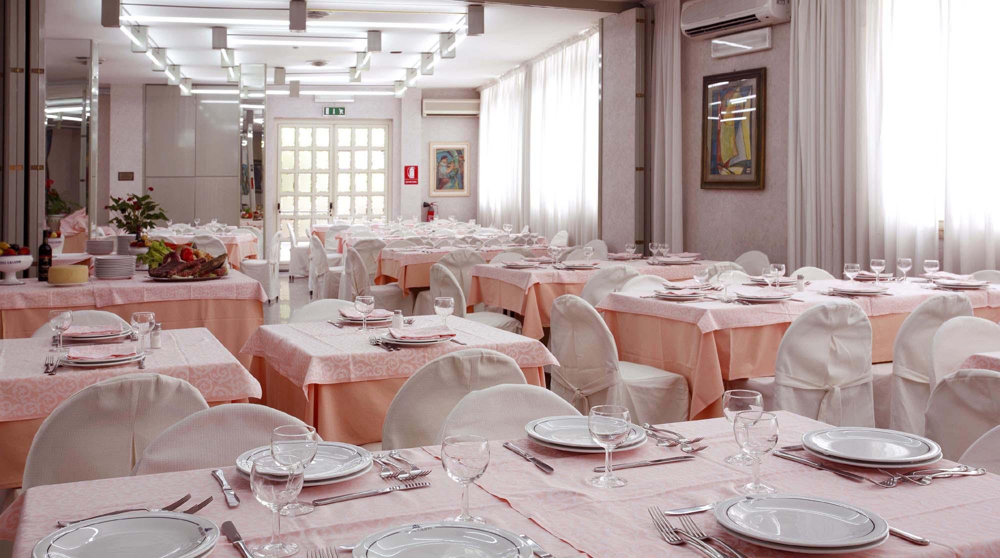 Hotel Califfo Quartu Sant'Elena Exterior photo