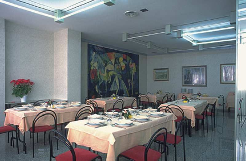 Hotel Califfo Quartu Sant'Elena Exterior photo