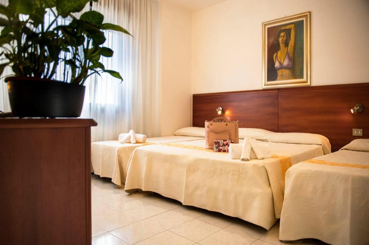 Hotel Califfo Quartu Sant'Elena Exterior photo